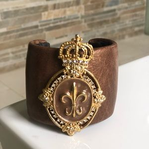 Lynne Curtin Cuff Luv cuff